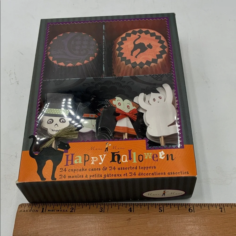 Williams Sonoma Halloween Cupcake Kit - Orange and Black